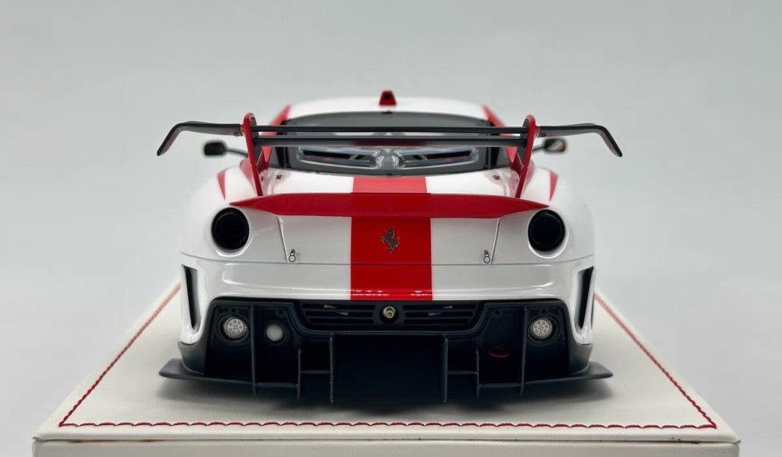DG Model 1/18 Ferrari 599 XX EVO #31 White Red Racing Resin Model