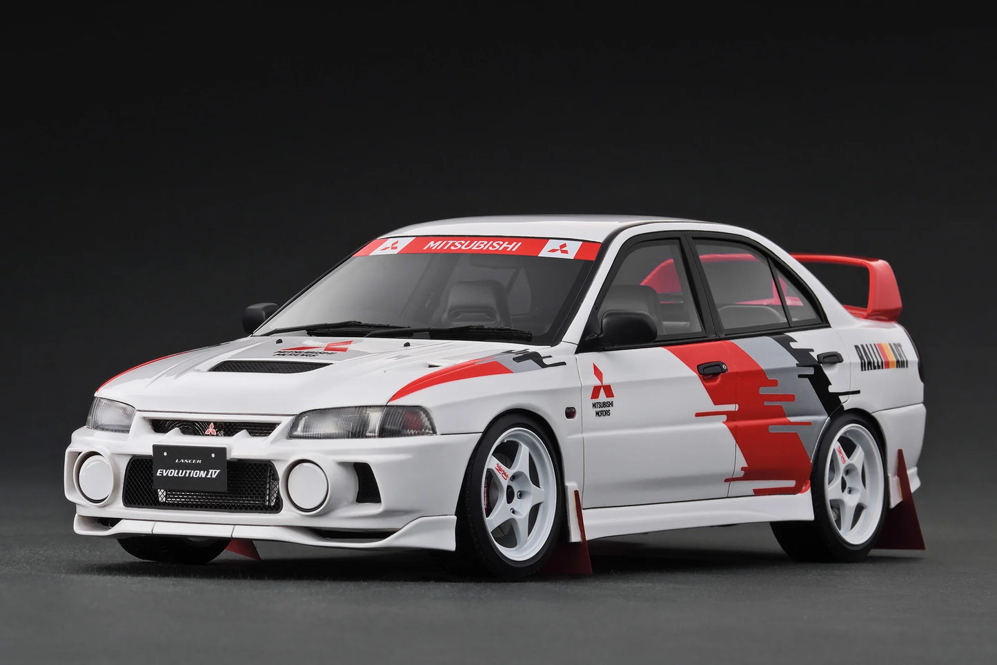 Ignition Model 1/18 Mitsubishi Lancer Evolution IV (CN9A) White Rally Decor IG3786