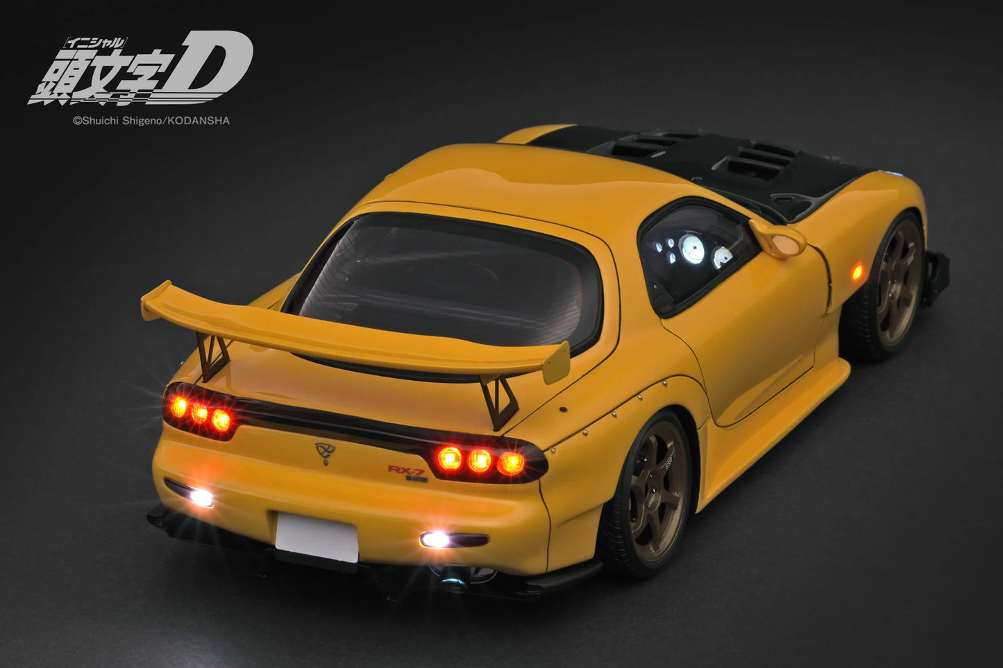 Ignition Model 1/18 Initial D Mazda RX-7 (FD3S) Yellow LED Light IG3801
