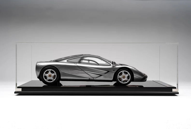 Amalgam 1/8 McLaren F1 Resin Model