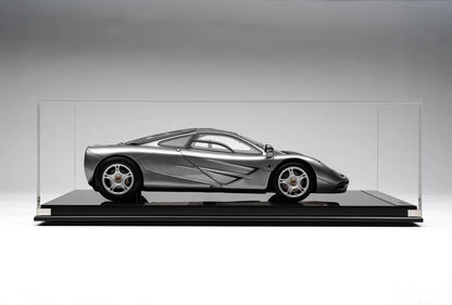 Amalgam 1/8 McLaren F1 Resin Model