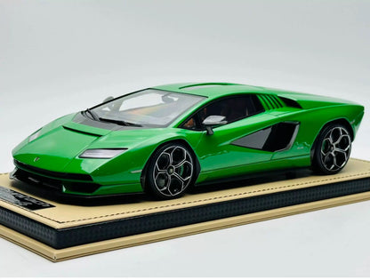 MR 1/18 Lamborghini Countach LPI 800-4 Green Resin Model