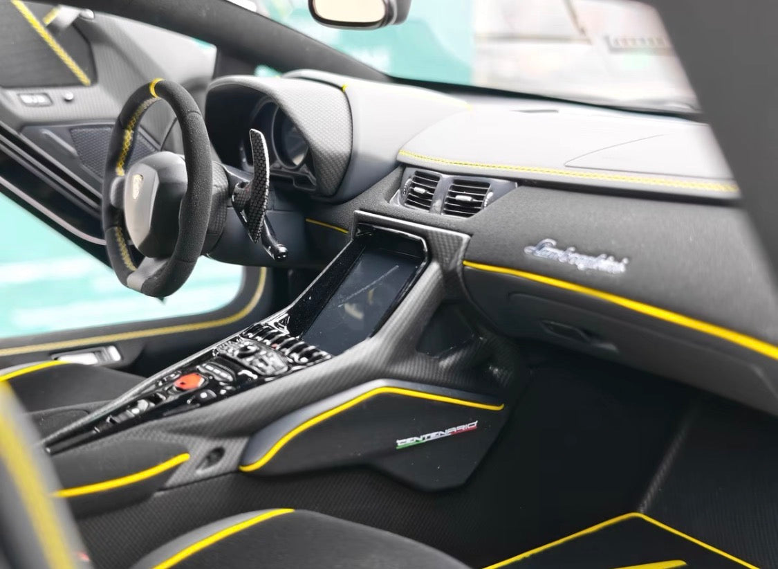 Amalgam 1/8 Lamborghini Centenario LP770-4 Roadster Black Carbon Limited #11