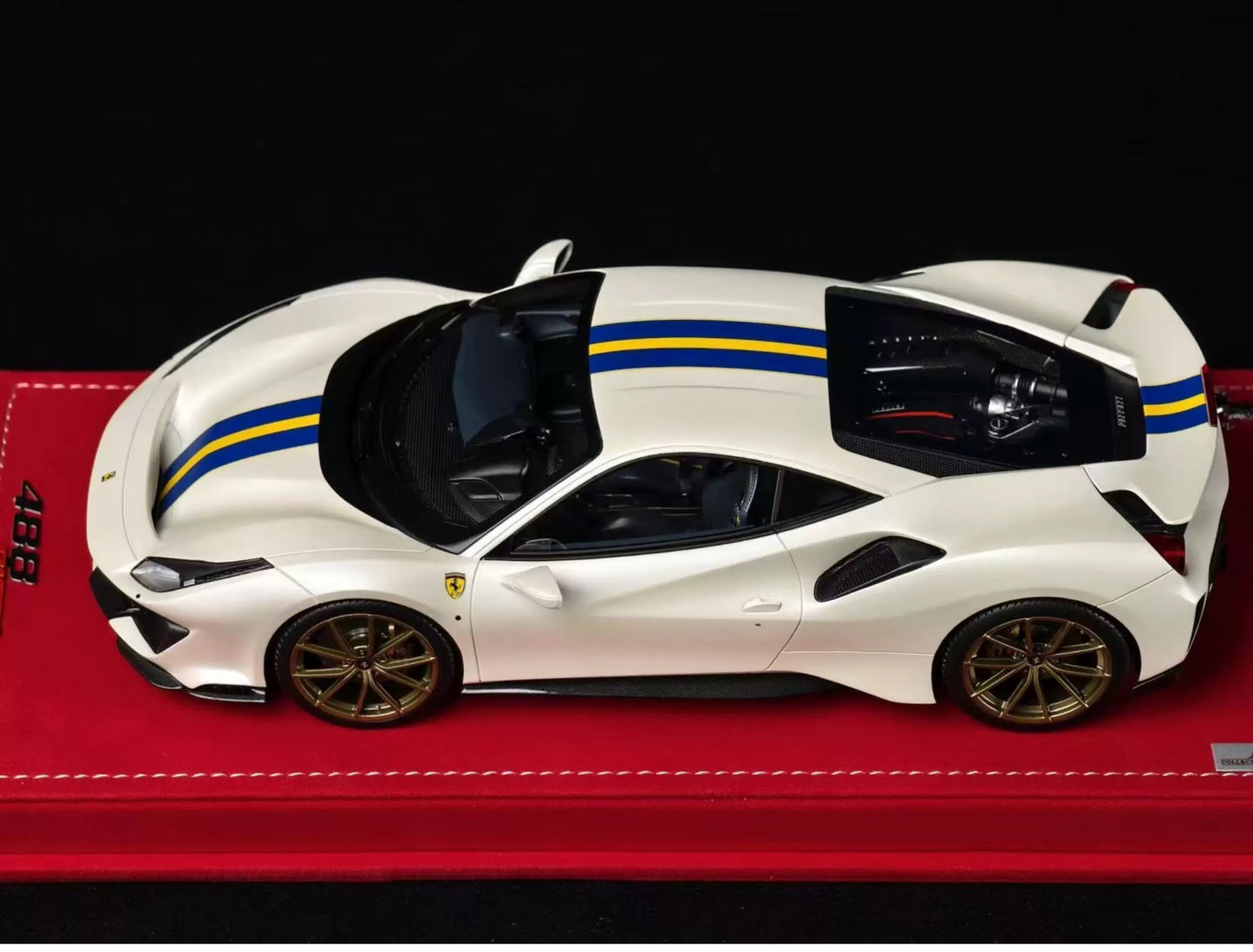 MR 1/18 Ferrari 488 Pista Pearl White Limited Resin Model