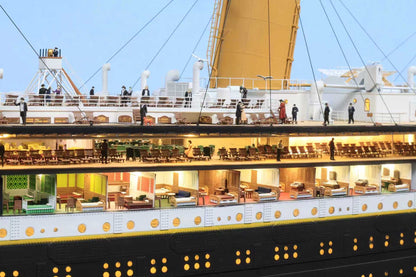 1/200 RMS Titanic Finished Model with Interior Structure – Museum-Grade Edition