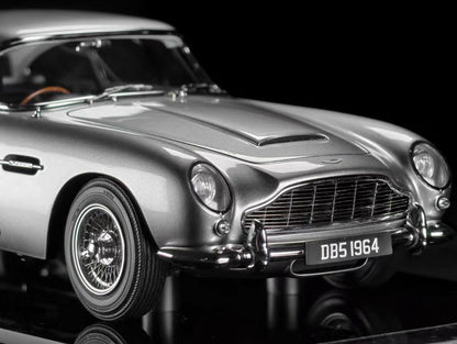 Amalgam 1/18 Aston Martin DB5 Vantage Resin Model