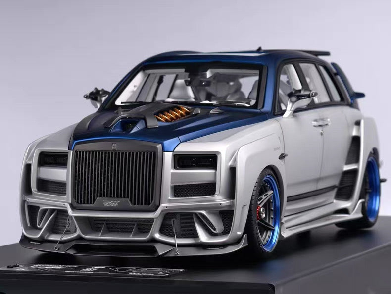 DreamWalkers 1:12 Rolls-Royce Cullinan RR.Darknight D900 Limited Edition Resin Model