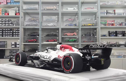 Spark 1/8 Red Bull Racing RB21 No.1 Japanese GP Winner 2025 Max Verstappen 08SP295