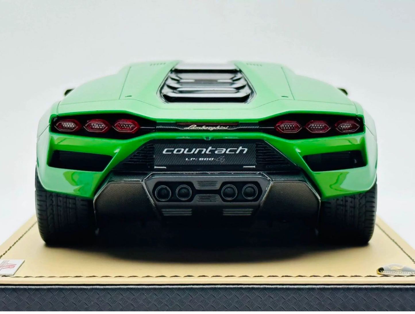 MR 1/18 Lamborghini Countach LPI 800-4 Green Resin Model
