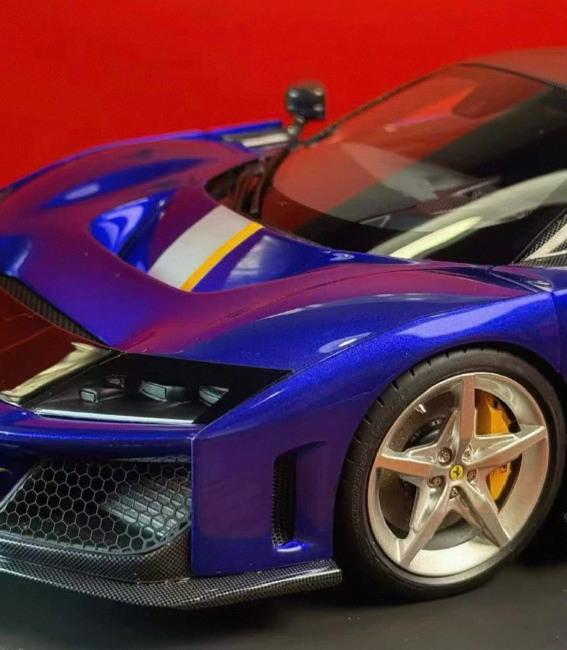 BBR 1/18 Ferrari F80 Resin Model – Metallic Blue