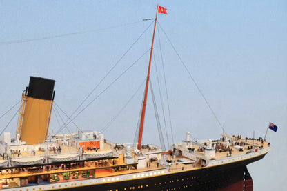 1/200 RMS Titanic Finished Model with Interior Structure – Museum-Grade Edition