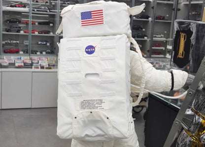 BLITZWAY 1/4 Astronaut 2.0 Apollo 11 Moon Landing Statue