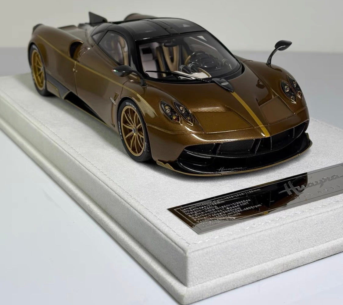FuelMe Pagani Huayra Brown Carbon Gold Wheels 1/18 Diecast Model