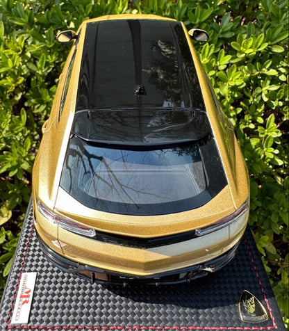 MR Collection Lamborghini Urus SE Gold Metallic 1/18 Resin Model