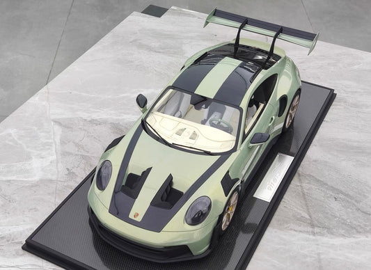 DINOMODEL 1/8 Porsche 992 GT3 RS “Bamboo Green” Resin Model