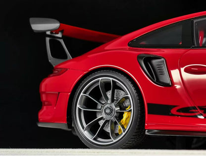 Make Up 1/18 Porsche 911 GT3 RS Resin Model