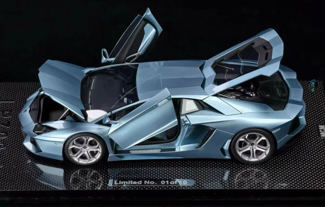MCM Model 1/18 Lamborghini Aventador LP700 Ice Blue Full Opening Resin Model