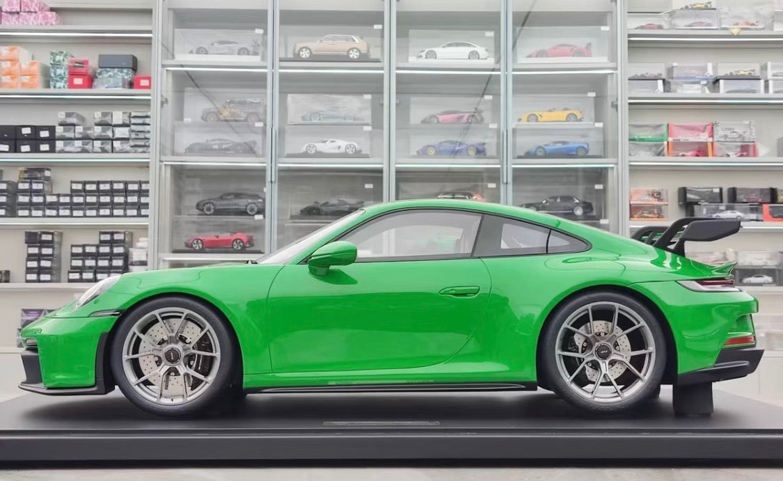 GT Spirit 1/8 Porsche 911 (992) GT3 Green Limited Edition GTS801601