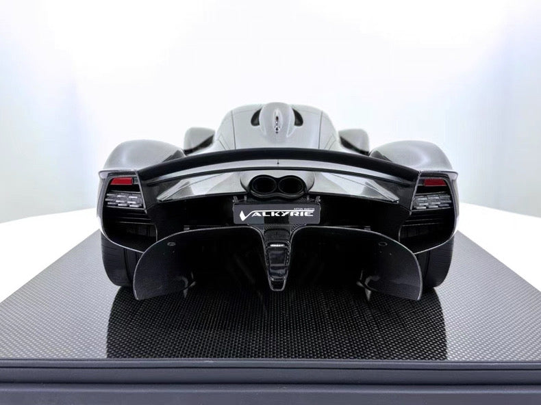 Frontiart 1/8 Aston Martin Valkyrie Carbon Resin Model | Limited 30 pcs