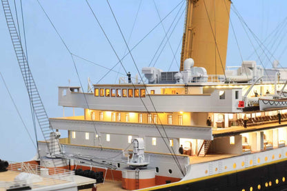 1/200 RMS Titanic Finished Model with Interior Structure – Museum-Grade Edition