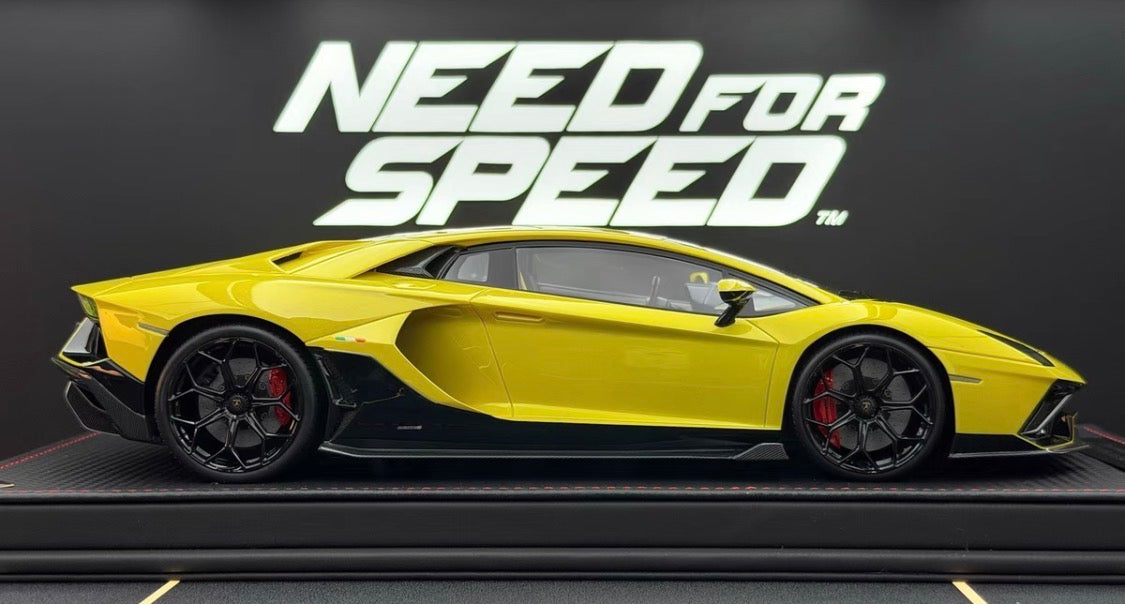 MR 1/18 Lamborghini Aventador LP780-4