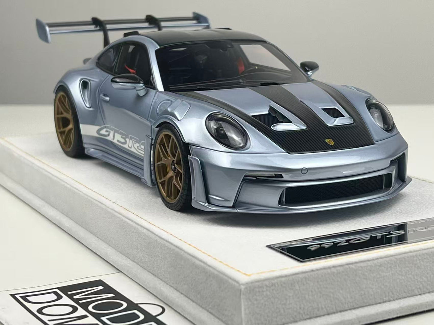 HH 1/18 Porsche 911 GT3 RS 992 Ice Blue Private Commission – Air Shipping