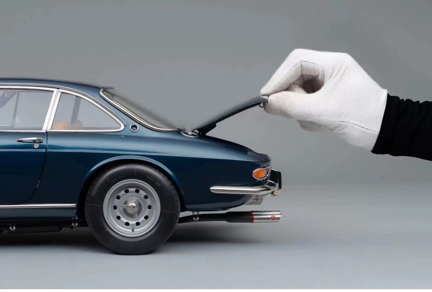 Amalgam 1/8 Ferrari 330 GTC 1966 Resin Model