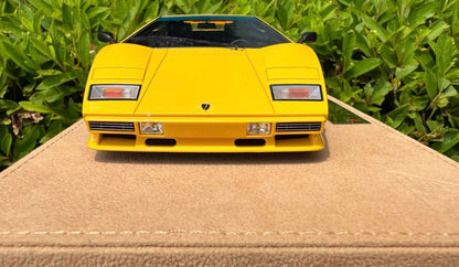 Make Up Lamborghini Countach LP400S Yellow 1/18 Resin Model