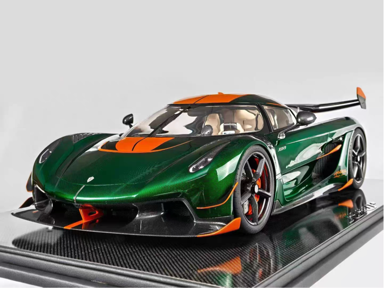 Frontiart 1/8 Koenigsegg Jesko Carbon Dark Green Limited Edition