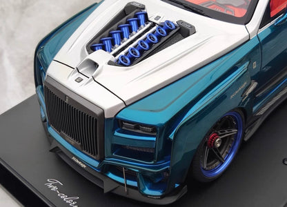 Dreamwalkers 1/18 Rolls-Royce RR Darknight D900 Two-Tone Resin Model