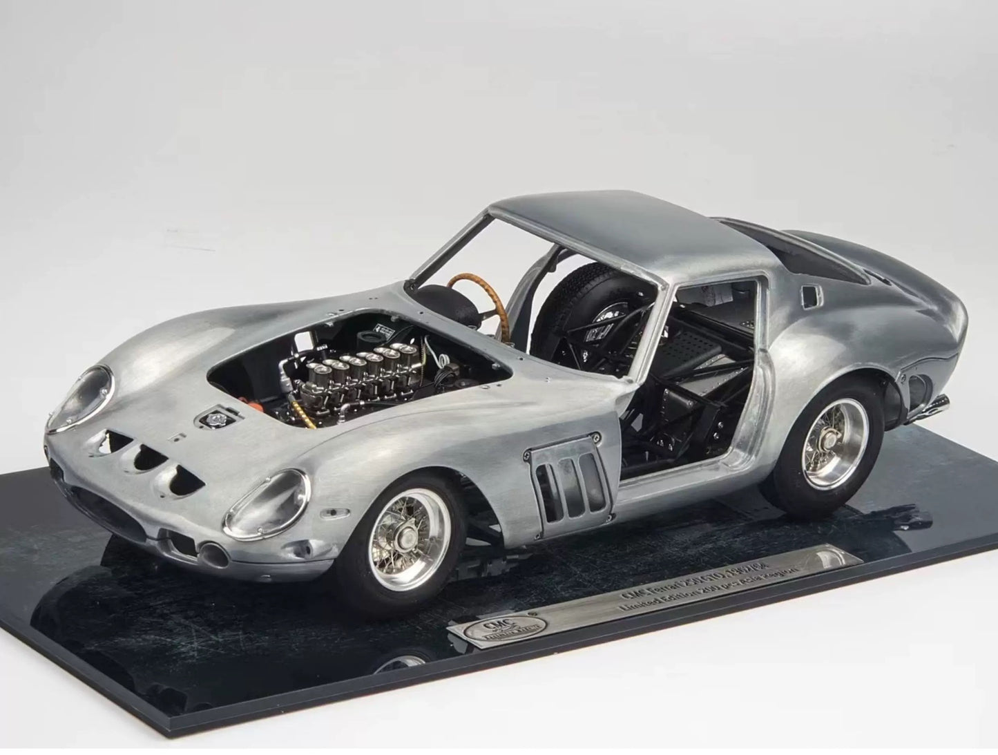 CMC 1/18 Ferrari 250 GTO Skeleton Chassis | Diecast Model