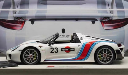 Make Up Porsche 918 Spyder Weissach Package Martini 2011 1/18 Resin Model