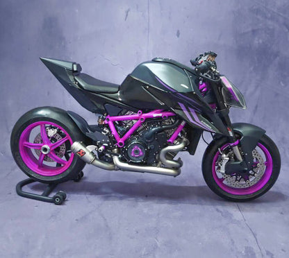 1/6 KTM1290 Super Duke Resin Motorcycle Model – Pre-order