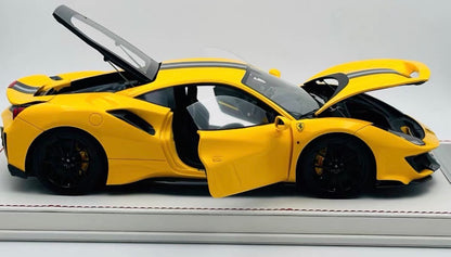 DM Model 1/18 Ferrari 488 Pista Fully Open Resin Model Limited 10