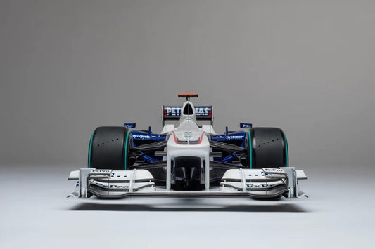 Amalgam 1/8 BMW Sauber F1.09 Formula 1 Resin Model – Robert Kubica – 2009 Abu Dhabi Grand Prix