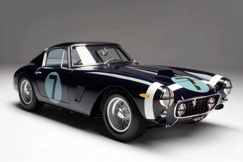 Amalgam 1/8 Ferrari 250 GTB SWB 1961 Resin Model