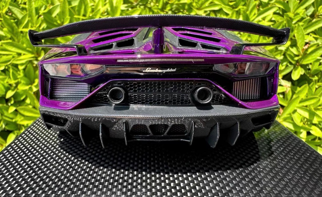 Dino Model Lamborghini Aventador SVJ Pink Chrome 1/18 Resin Model