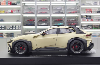 Dreamwalkers 1/18 Ferrari Accompanier D775 Resin Model