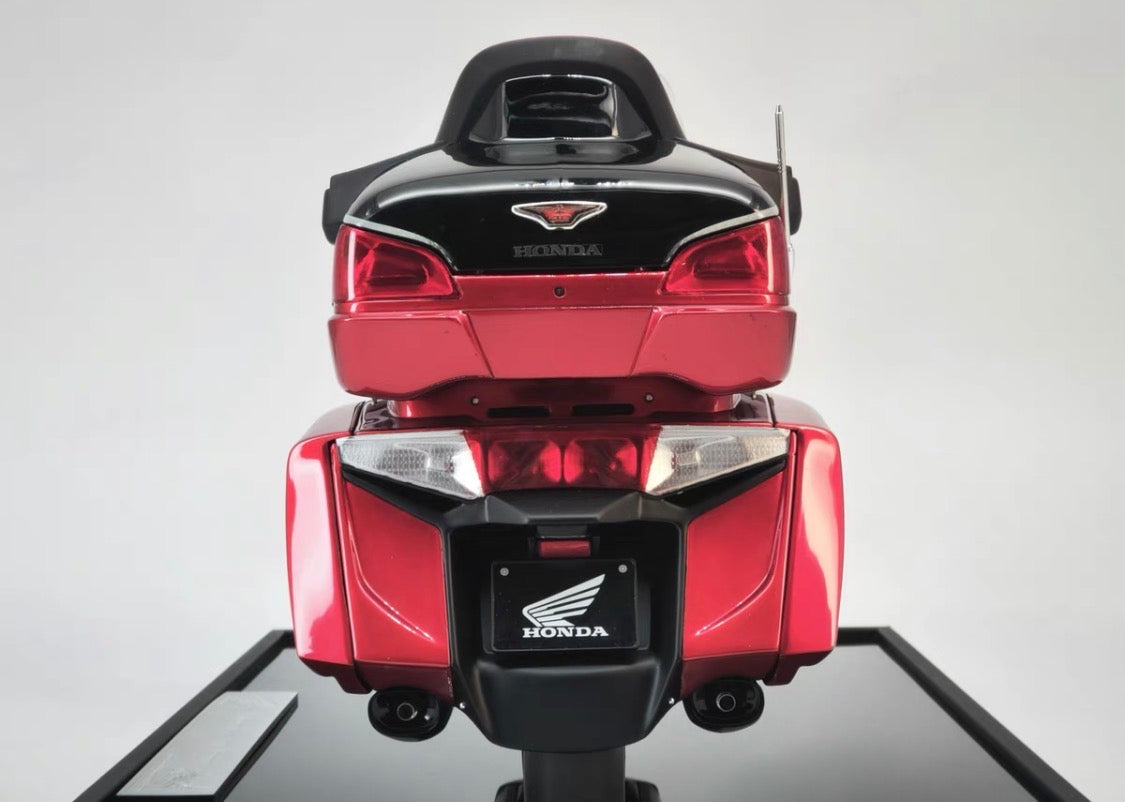 MH 1/6 Honda Gold Wing GL1800 Touring Motorcycle Resin Model