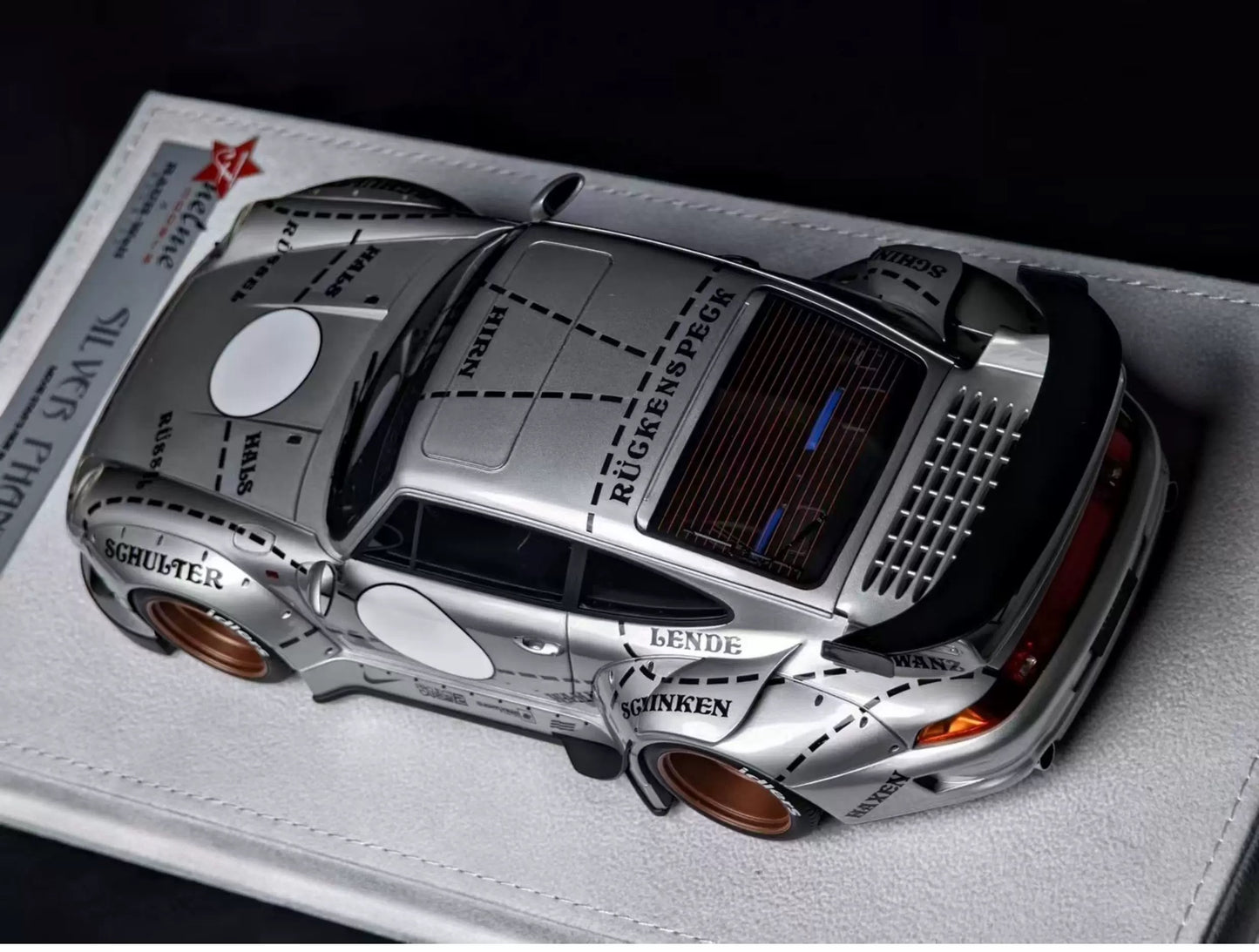 FuelMe 1/18 Porsche 993 RWB “Silver Pig” Resin Model