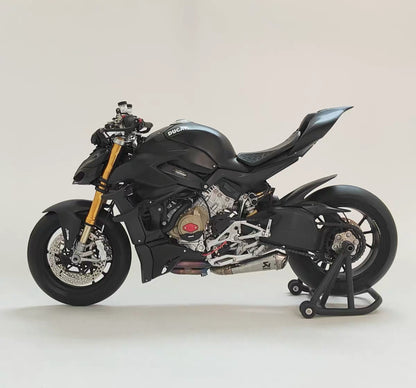 1/6 Ducati Streetfighter Resin Motorcycle Model – Pre-order Only