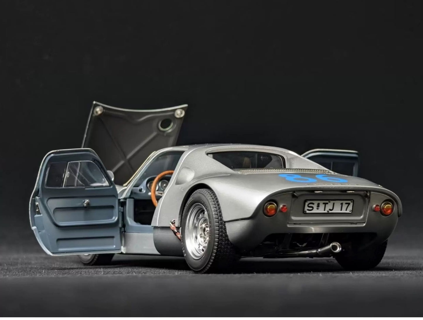 CMC 1/18 Porsche 904 Carrera GTS No.86 | Diecast Fully Opening Model