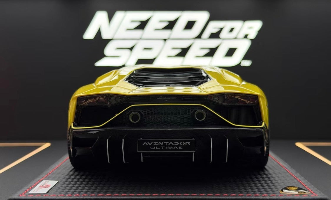 MR 1/18 Lamborghini Aventador LP780-4