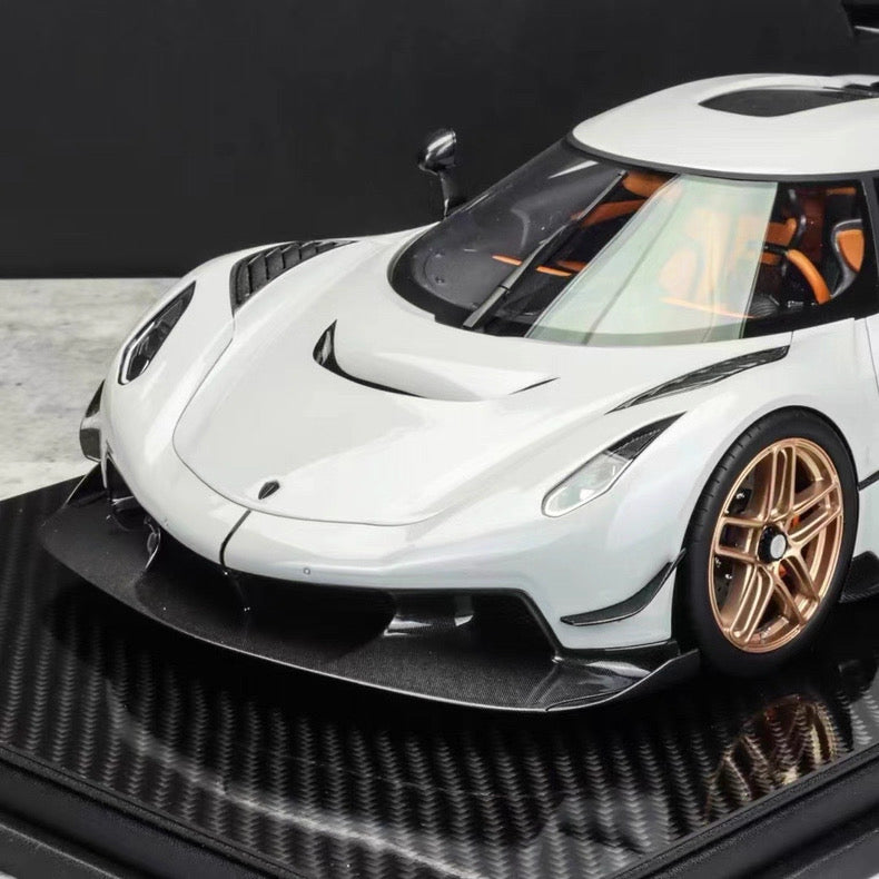 Frontiart 1/12 Koenigsegg Jesko Light Grey Gold Wheels | Resin Model
