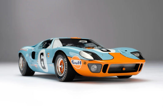 Amalgam 1/18 Ford GT40 1969 Le Mans Winner No.6 Gulf Livery Resin Model