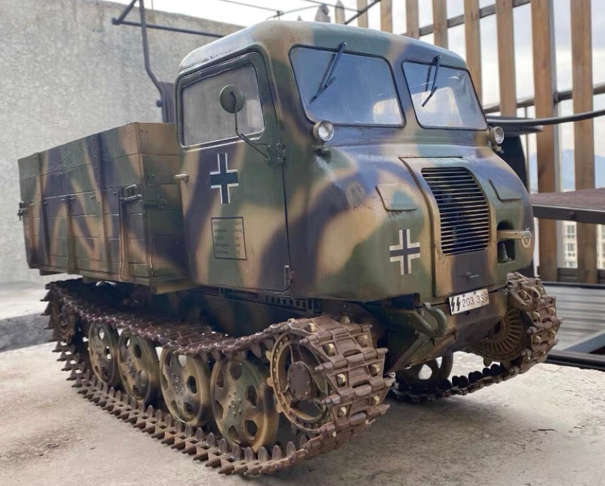 1/6 WWII German RSO Raupenschlepper Ost Tracked Vehicle Model