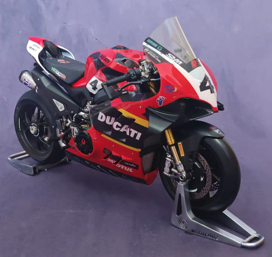 1/6 Ducati WSBK Livery Resin Motorcycle Model – Pre-order Only