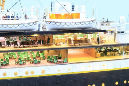 1/200 RMS Titanic Finished Model with Interior Structure – Museum-Grade Edition