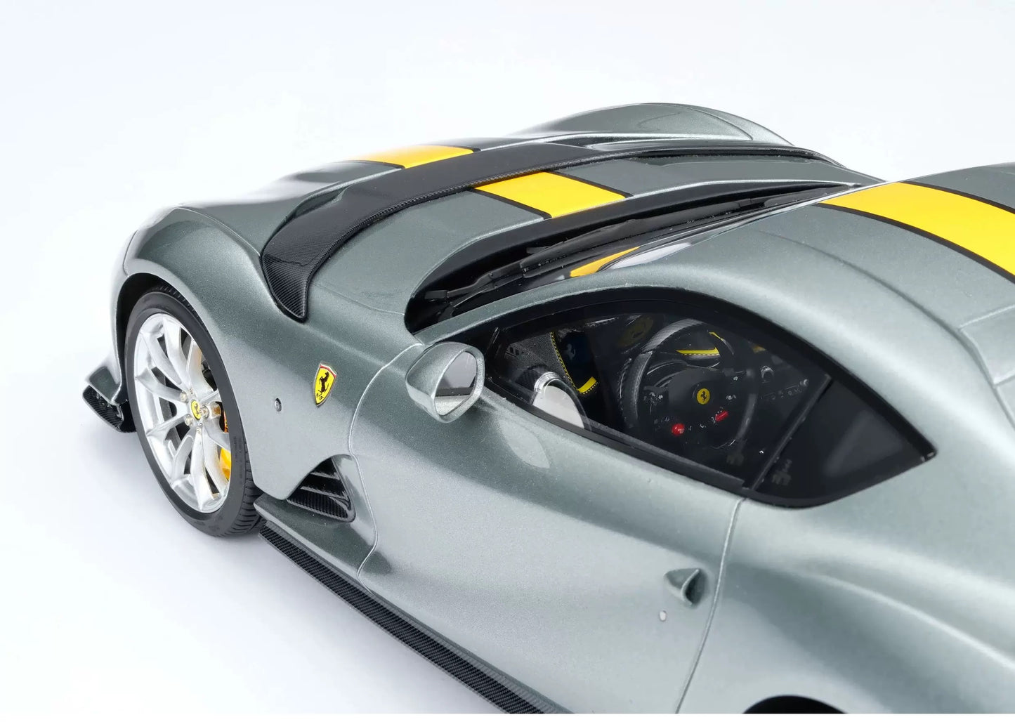 Amalgam 1/18 Ferrari 812 Competizione Resin Model