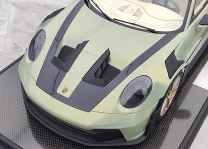 DINOMODEL 1/8 Porsche 992 GT3 RS “Bamboo Green” Resin Model